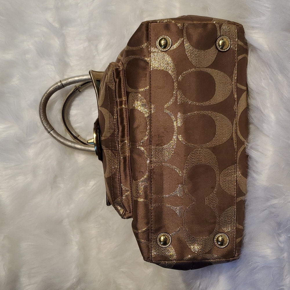 Coach Hamptons Signature C's W/ Turnlock Tote F15691 - Picture 7 of 16